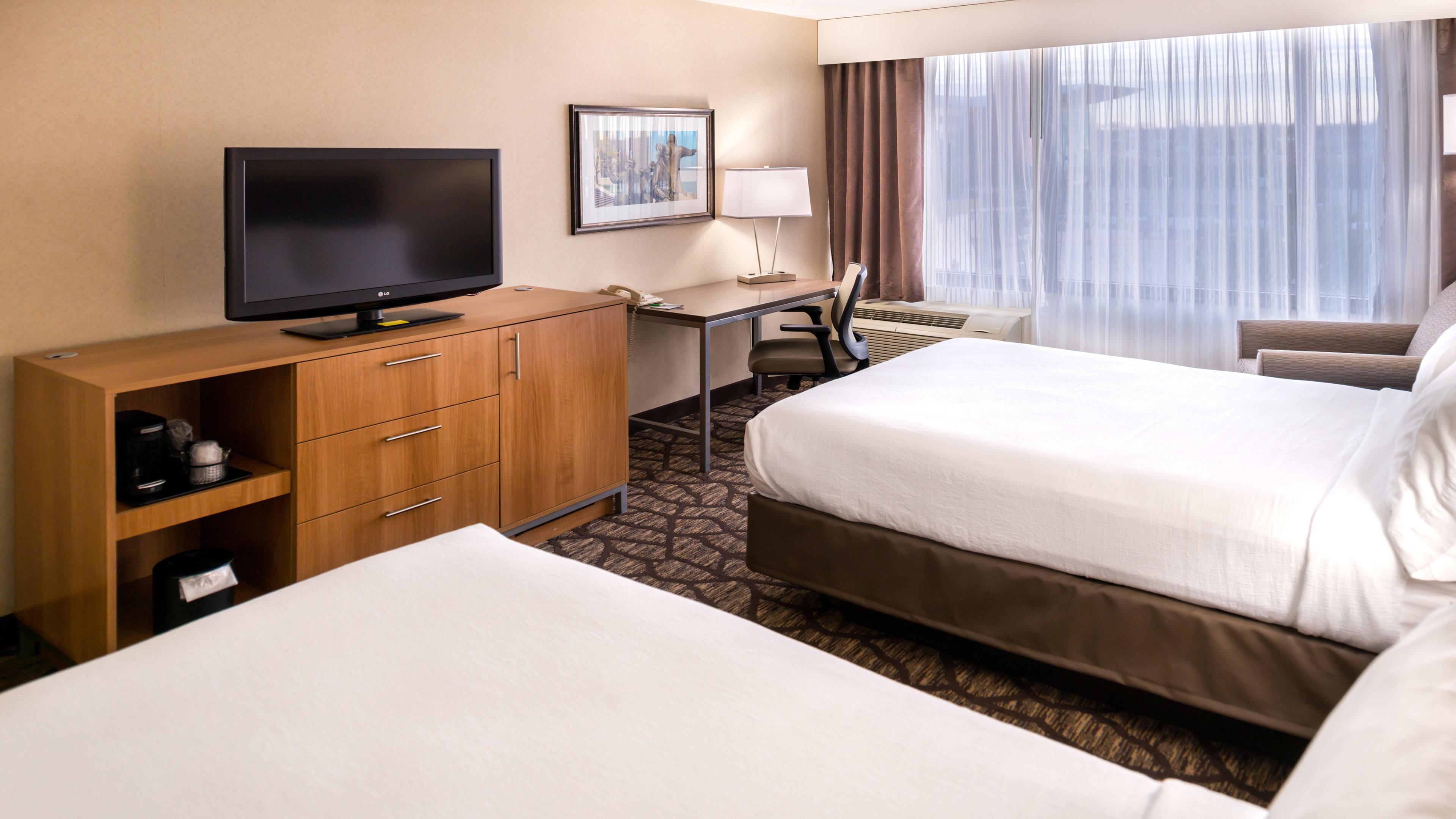 Holiday Inn Hotel & Suites Warren By Ihg Exterior photo
